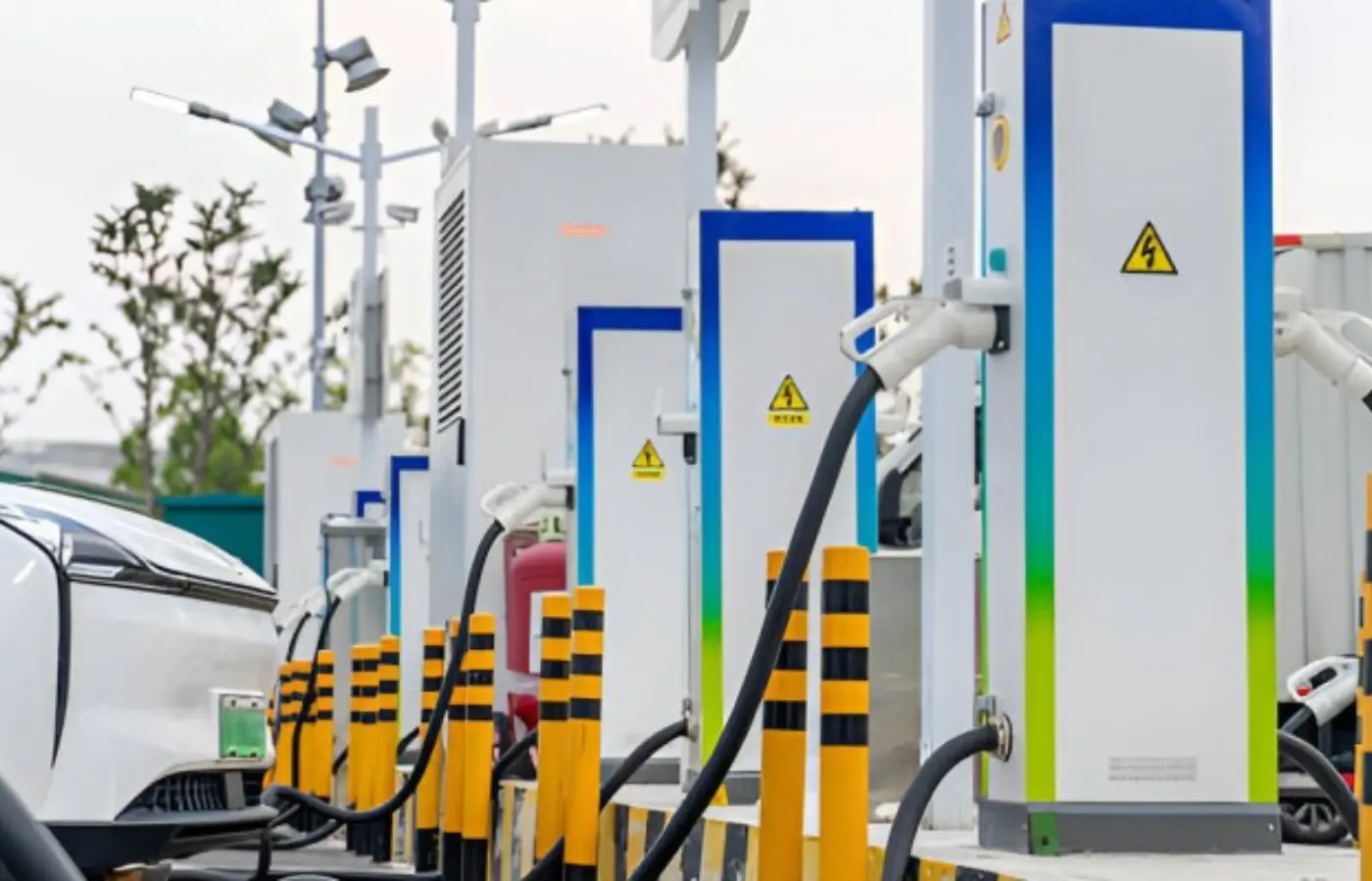 India adds 27000+ charging stations